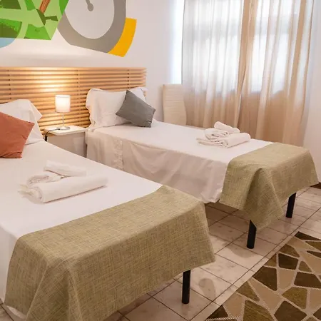 Bed & Bike לינה וארוחת בוקר 4*