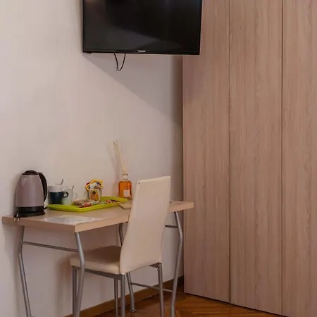 Bed & Bike לינה וארוחת בוקר 4*